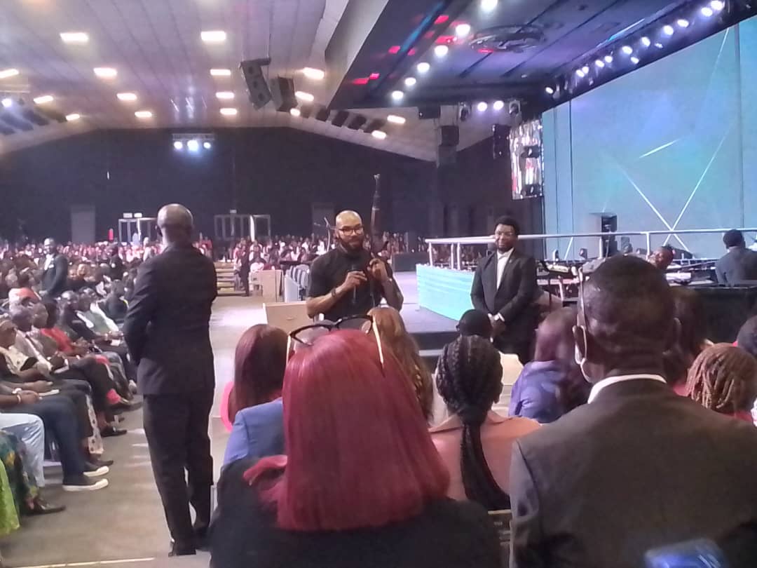 Abuja pastor apologises for mounting pulpit with AK-47, suspends duties