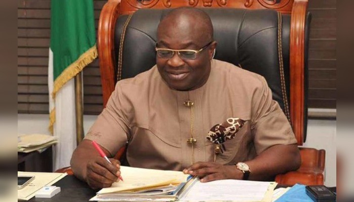 Abia govt threatens to punish business, persons rejecting old notes