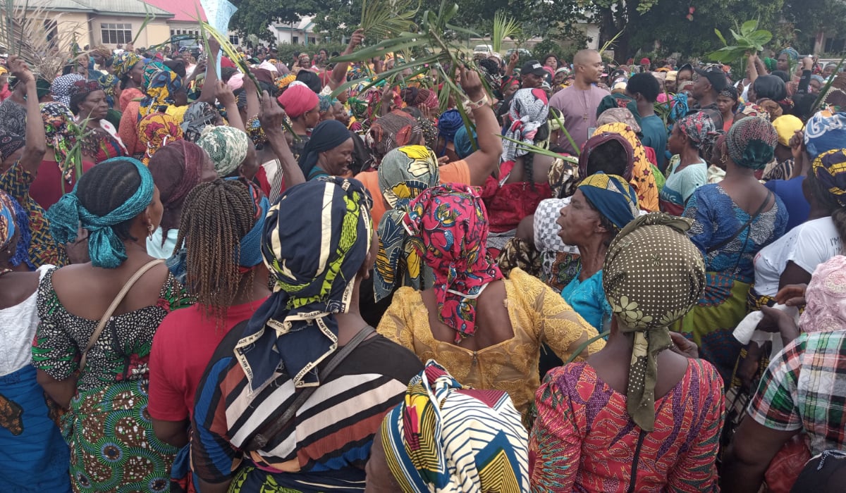 Anambra community women protest death of slain septuagenarian