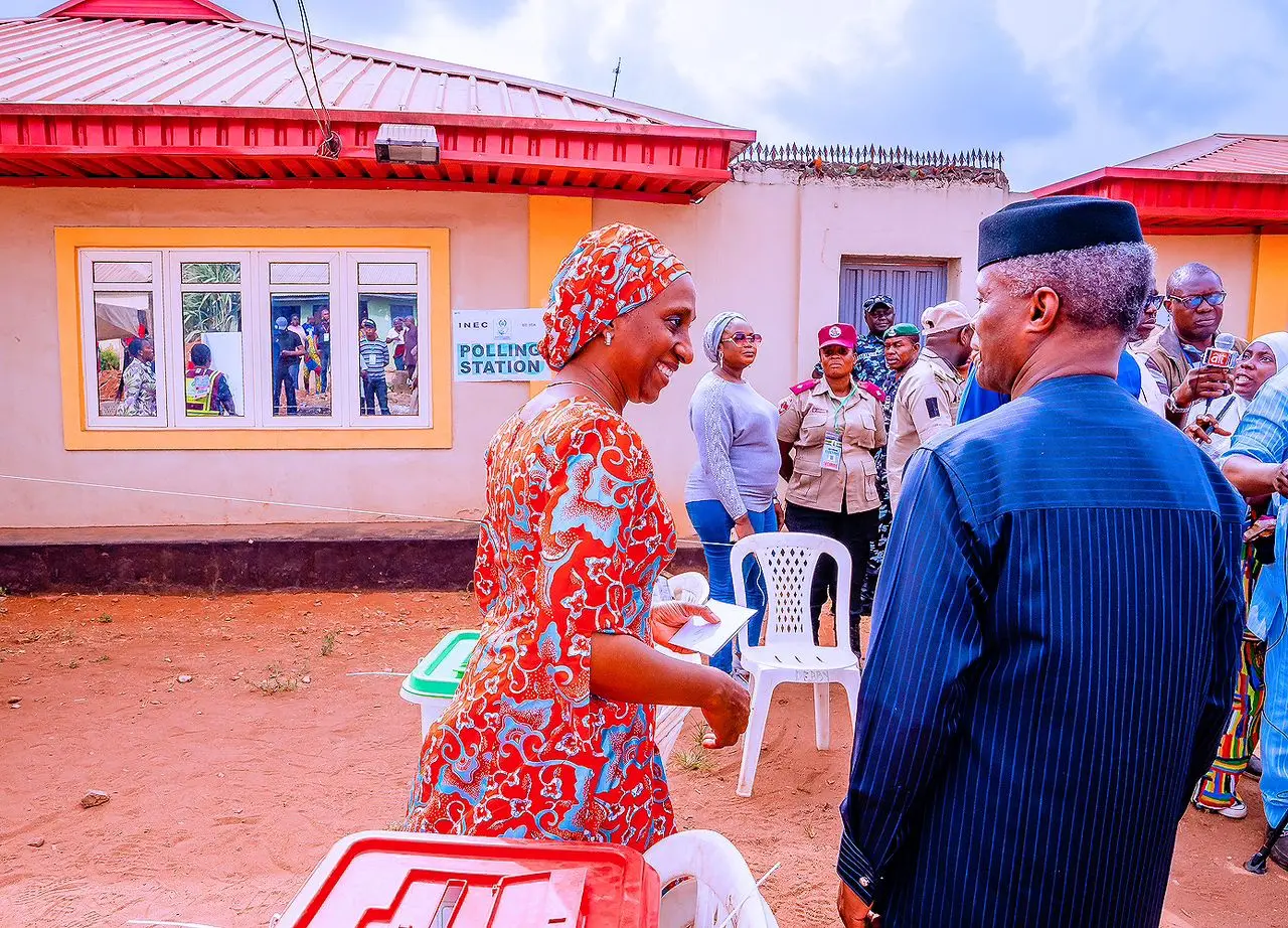 Osinbajo arrives Ikenne ahead of Governorship election