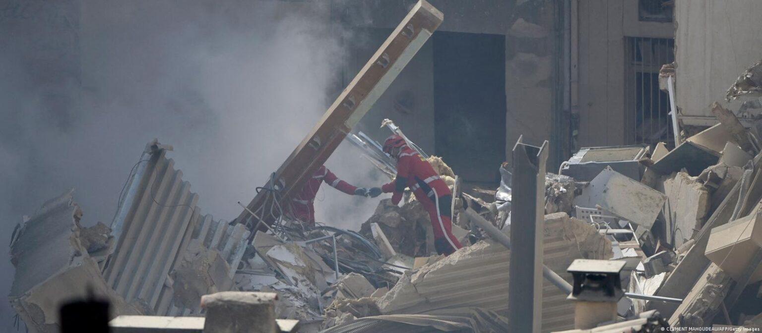 2 bodies found after French building collapse