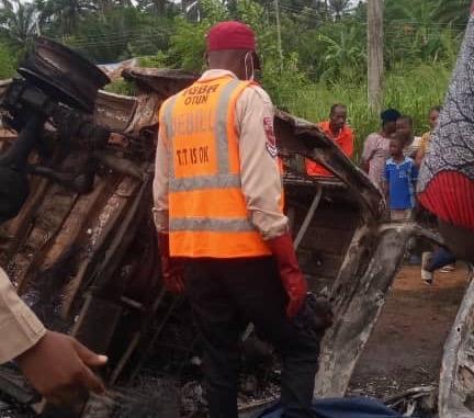 16 burnt to death in Osun road accident as gas Cylinder explodes 