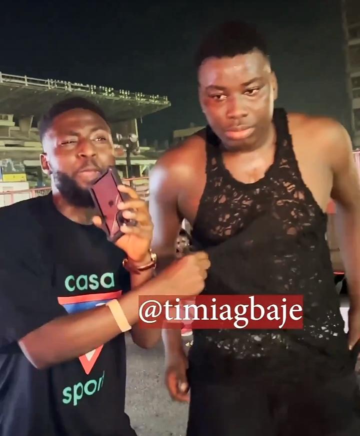 Fan who caught Davido's singlet at Timeless concert 