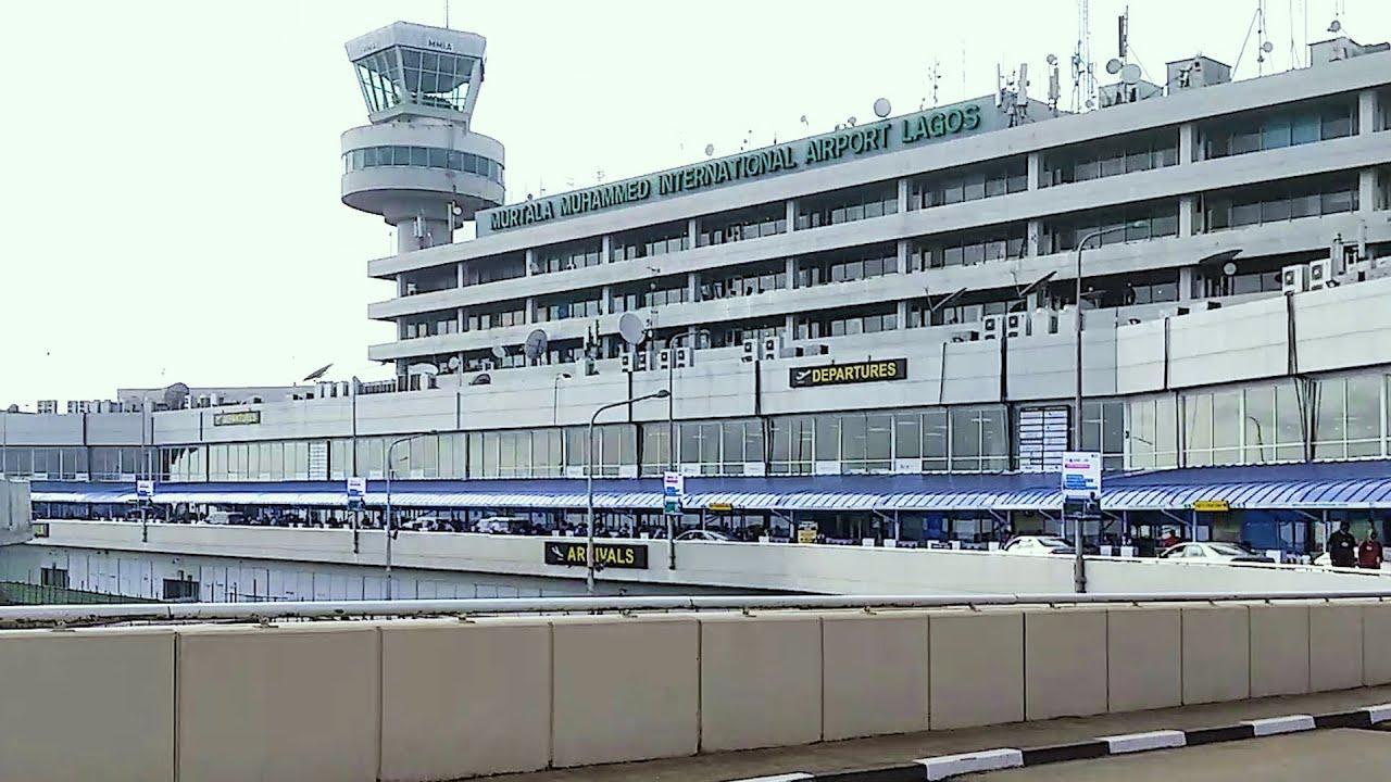 Passengers stranded as aviation unions begin strike, block lagos airport