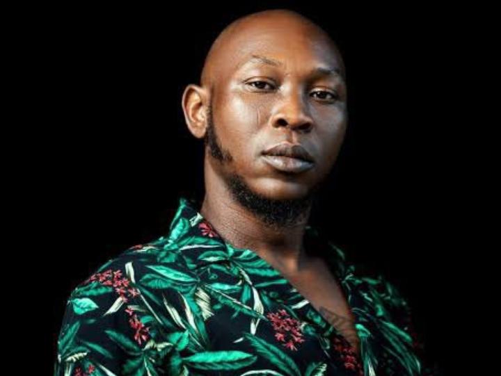 Seun Kuti Reacts to video of him fighting a police officer