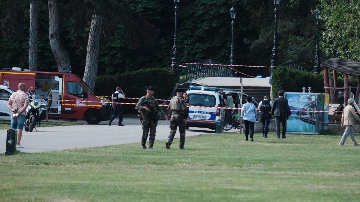 8 children stabbed in knife attack in France