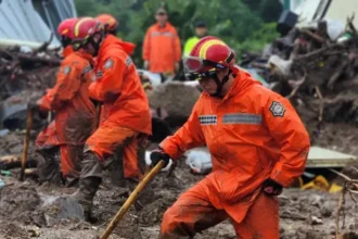 South Korea floods, landslides kill 7 as evacuation ordered