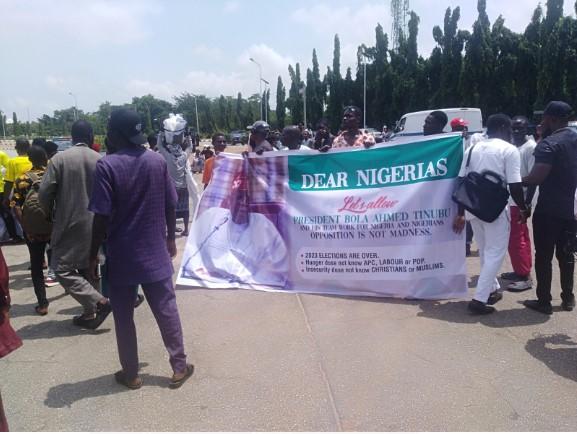 Fuel Subsidy removal: Pro-Tinubu protesters storm National Assembly 