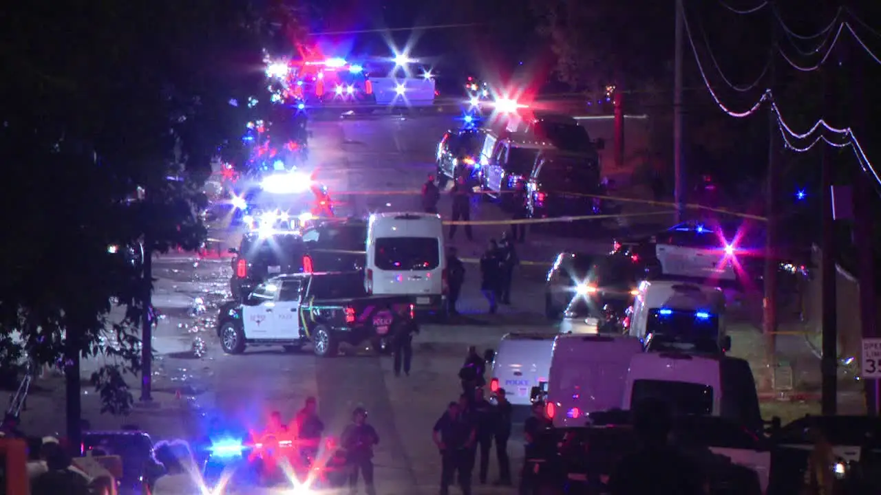 us: 3 killed, 8 injured in late-night shooting in Forth Worth, Texas